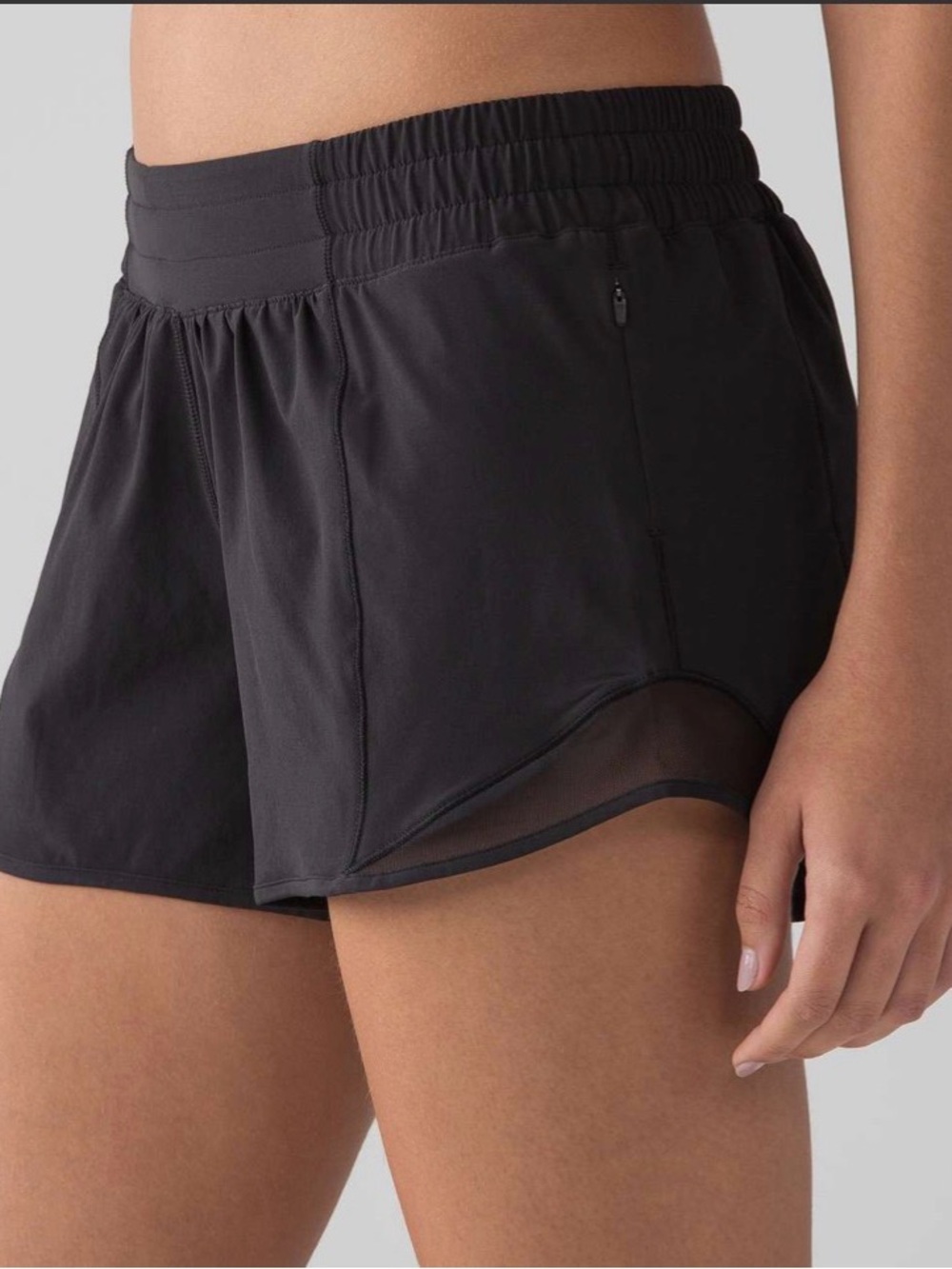 Lululemon Hotty Hot Short II *Long 4" Black Size 6 - Picture 4 of 4